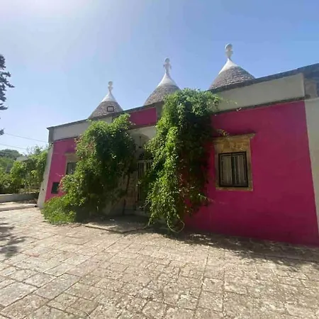 Trullo Rosa Cisternino